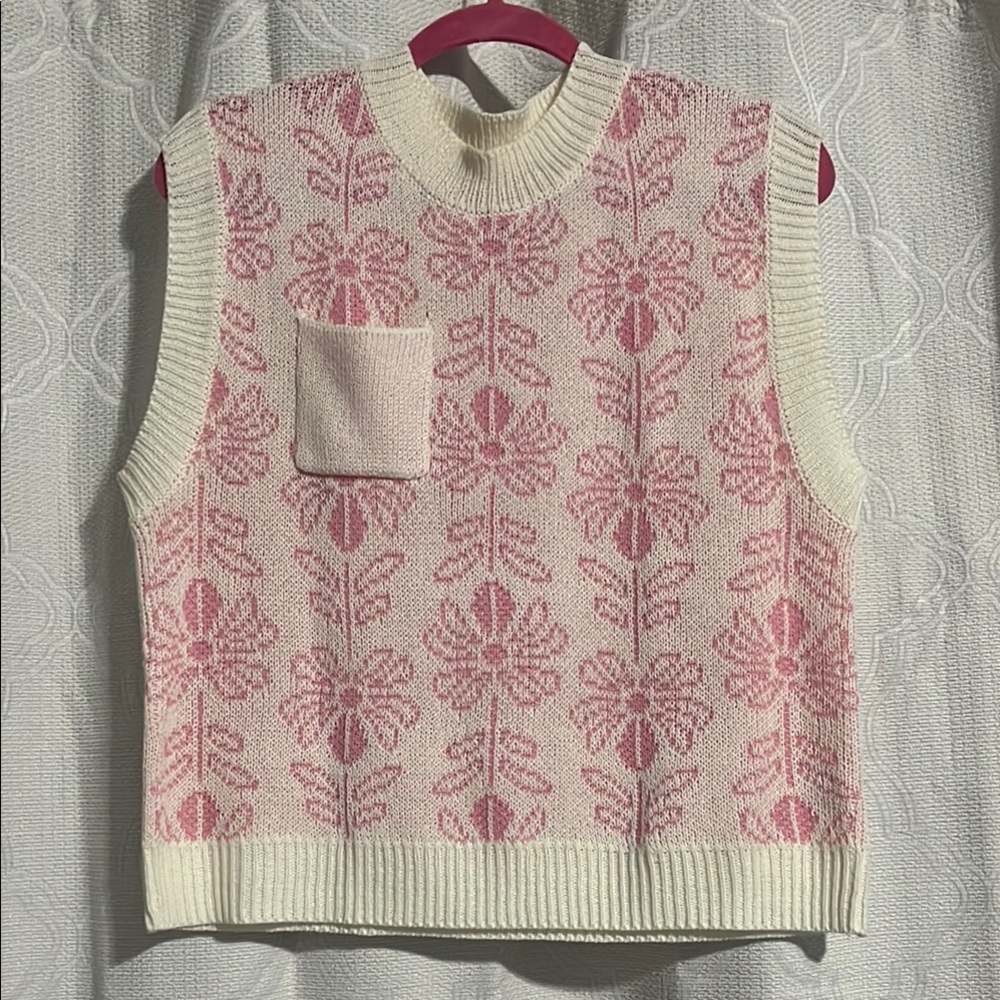 LA MIEL Pink and Cream Crew Neck Sweater Size Large